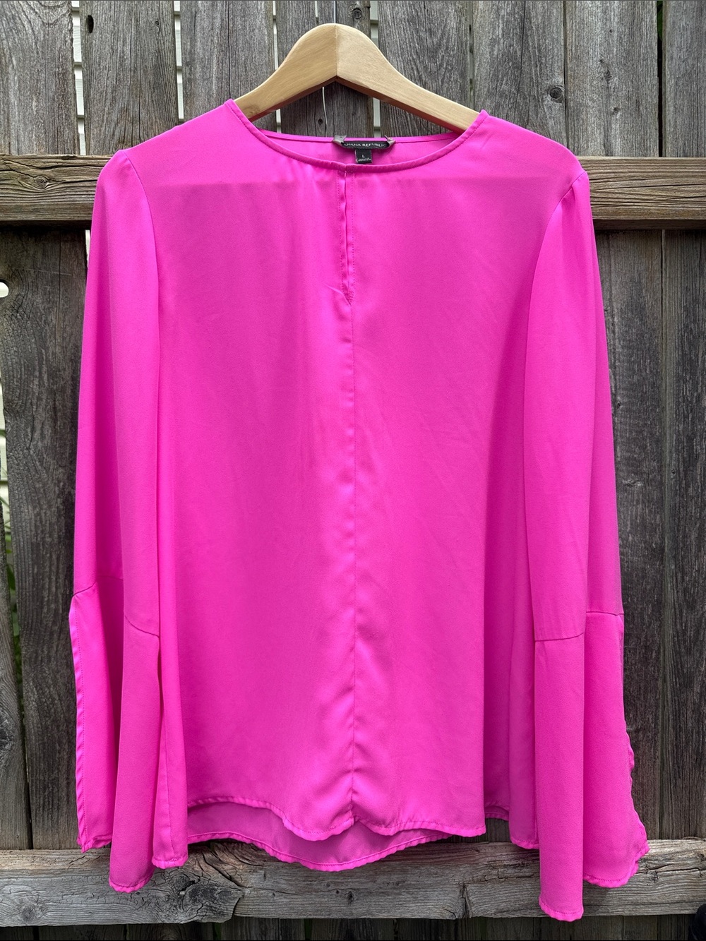 Banana Republic Fuchsia Pink Bell Sleeve Blouse Size L